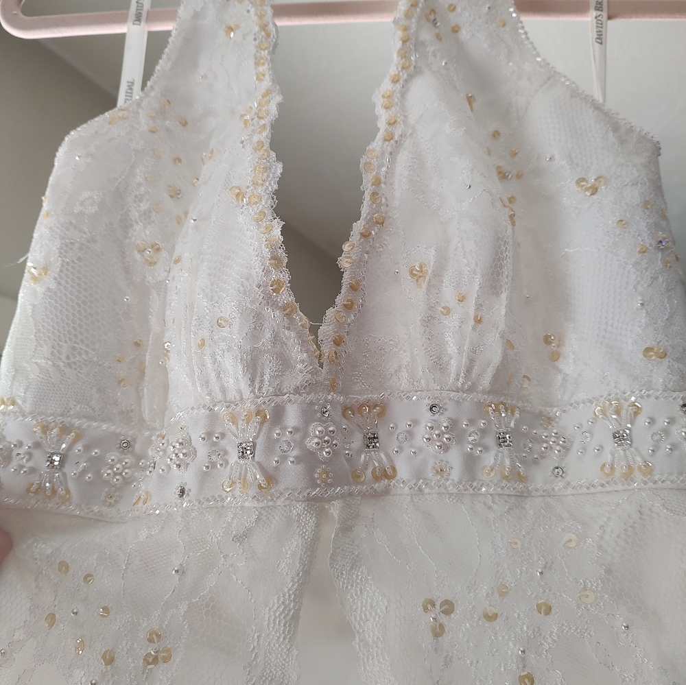 Simple wedding dress